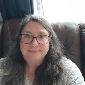 Meet your Posher, Lynne